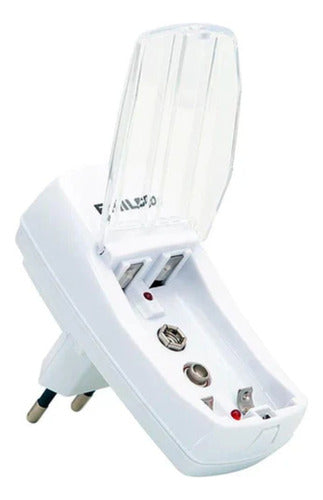 Cargador De Muro Para Aa/aaa/9v Con 2 Pilas Recargables