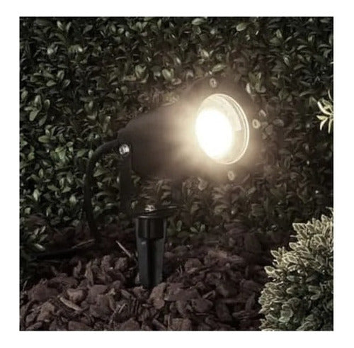 Foco Aplique Luz Estaca Con Ampolleta Gu10 Exterior Jardin