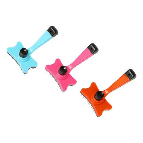 Cepillo De Facil Limpieza Con Boton Extractor Para Mascota Color Según Stock Cerda Plástica - Deus Group