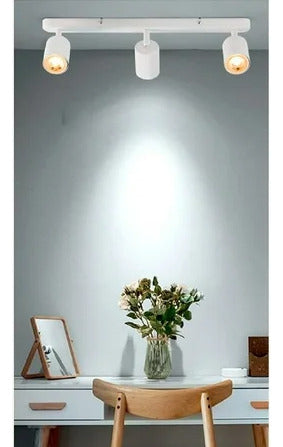 Aplique Triple Porta Gu10 Dicroica Dirigible Sin Ampolleta - Deus Group