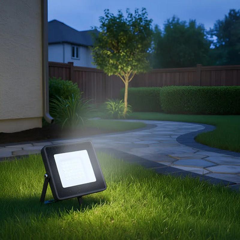 Foco Proyector Area Led 100w Seguridad Exterior Sec 9000lm