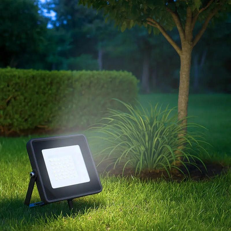 Foco Proyector De Area Led 50w Seguridad Exterior Sec Luz Blanco Frío