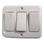 Casquete Sobrepuesto Interruptor Triple 9/15 16a 250v - Mi tienda