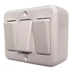 Casquete Sobrepuesto Interruptor Triple 9/15 16a 250v - Mi tienda